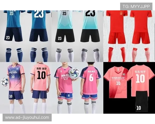 简约风格足球训练服套装无队标设计舒适透气适合日常训练与运动使用 简约风格足球训练服套装无队标设计舒适透气适合日常训练与运动使用